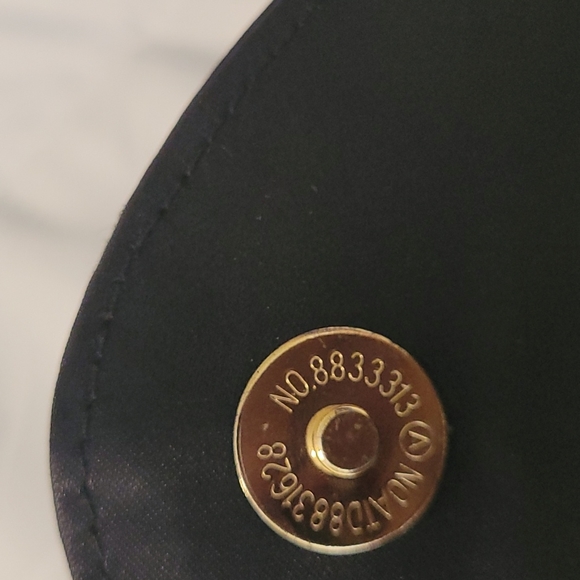 Little black sequined purse. Used once for a wedding. Measurements attac… - Picture 8 of 10